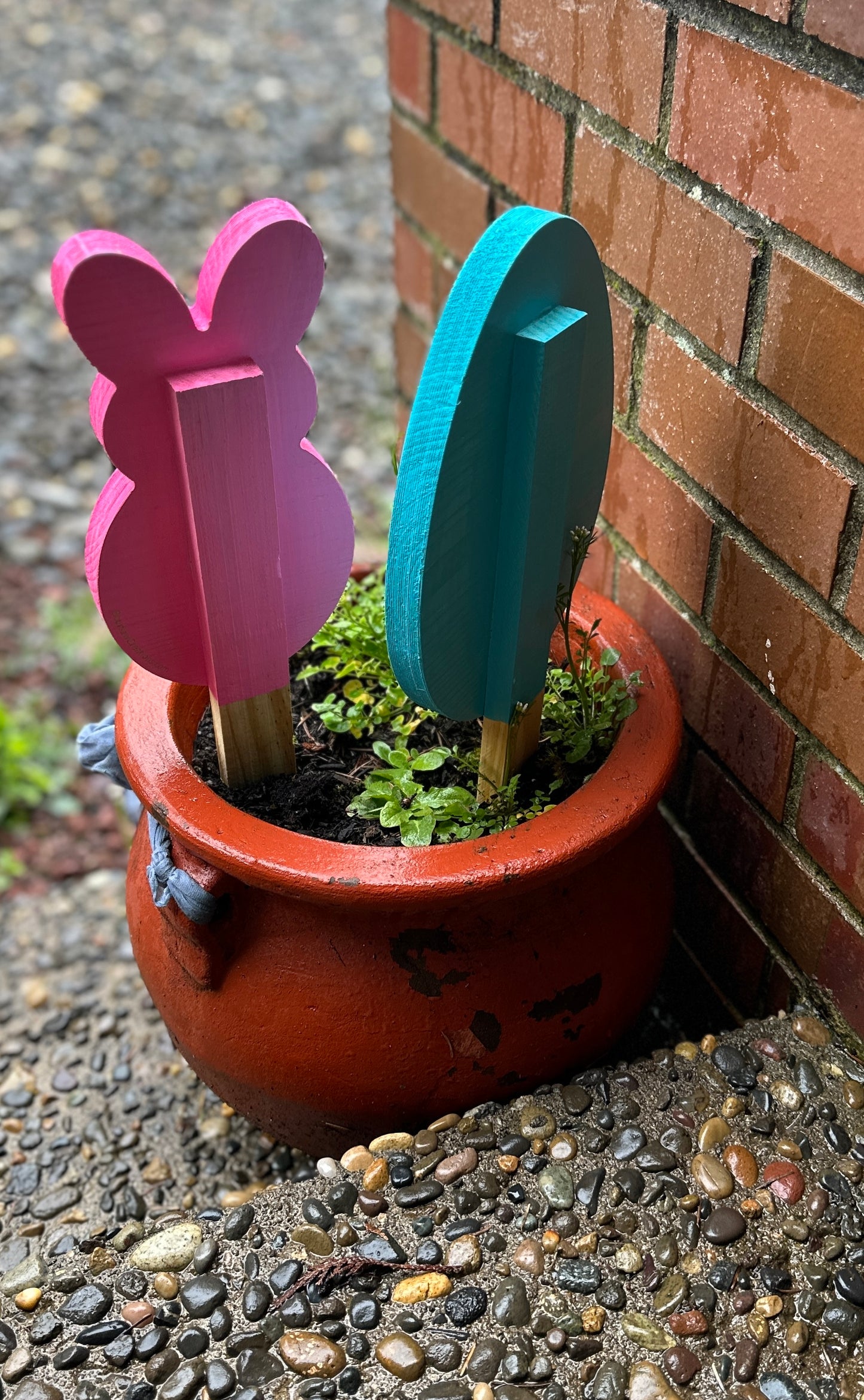painted back view of Blue Egg & Pink Peeps Bunny 18 inch yard stakes