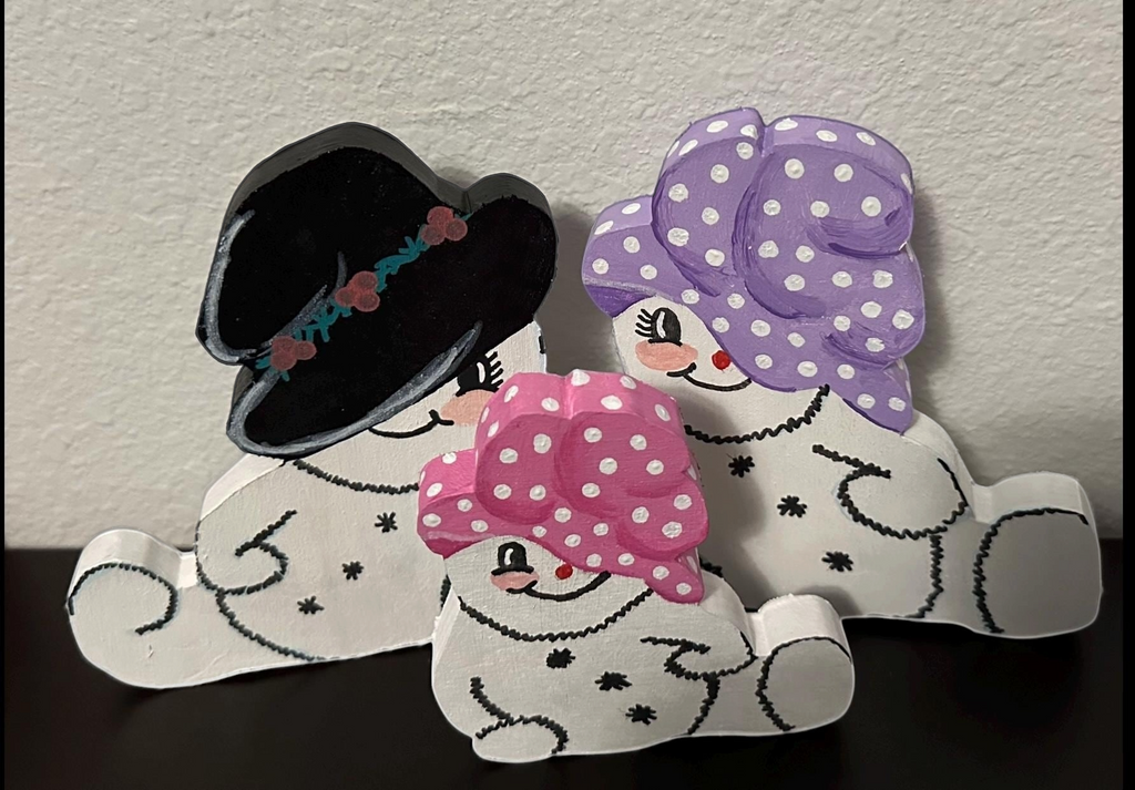 Snowman & Snowwoman Couple Wood Shelf Sitter – Cute, Chunky Winter Décor for Mantel or Windowsill, Customized Hat Color Option