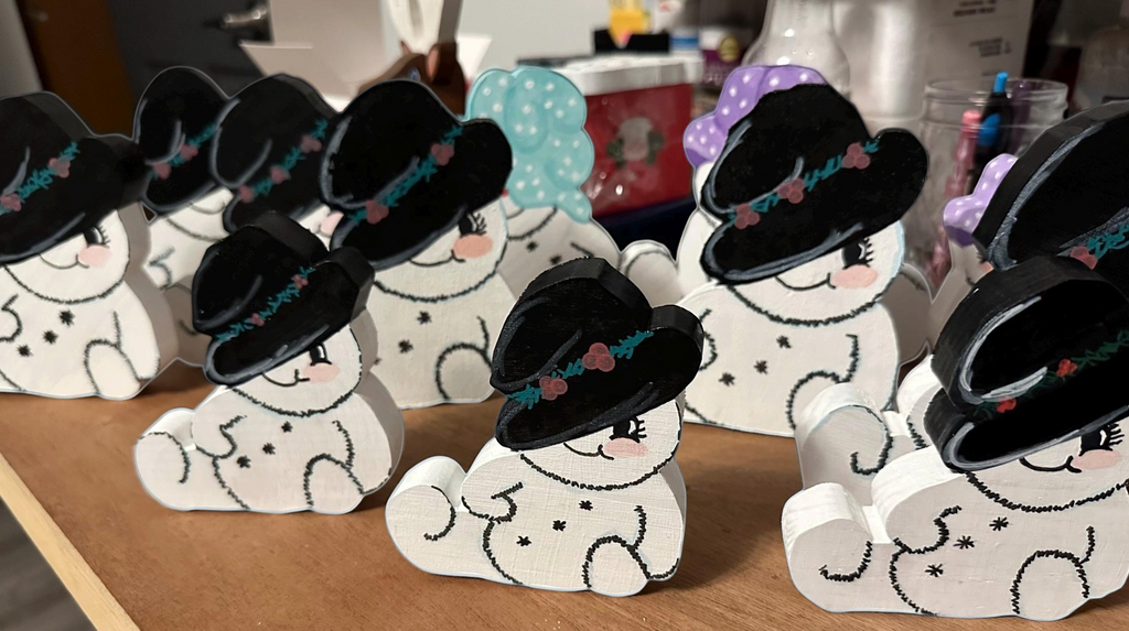Snowman & Snowwoman Couple Wood Shelf Sitter – Cute, Chunky Winter Décor for Mantel or Windowsill, Customized Hat Color Option