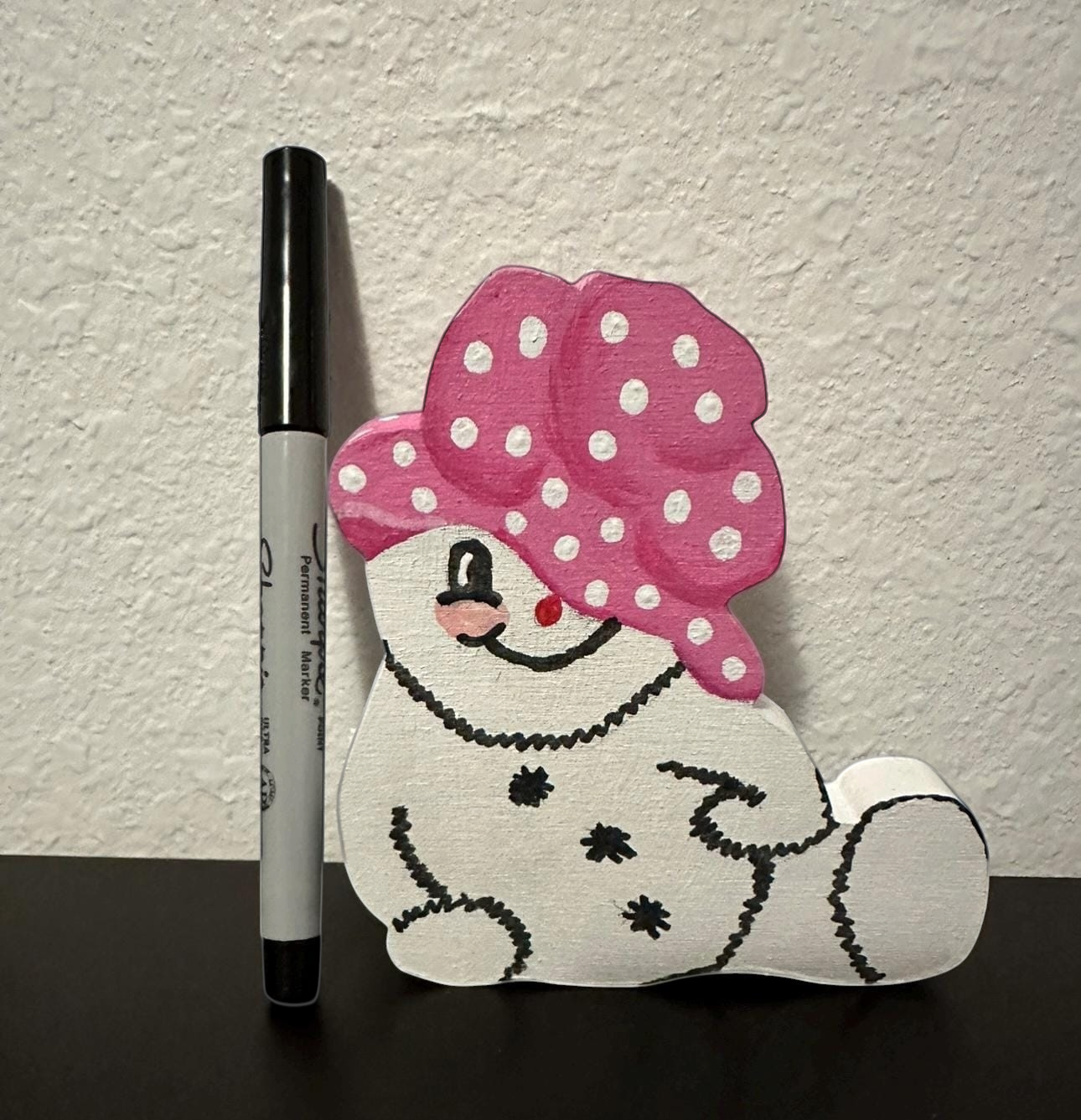 Snowman & Snowwoman Couple Wood Shelf Sitter – Cute, Chunky Winter Décor for Mantel or Windowsill, Customized Hat Color Option